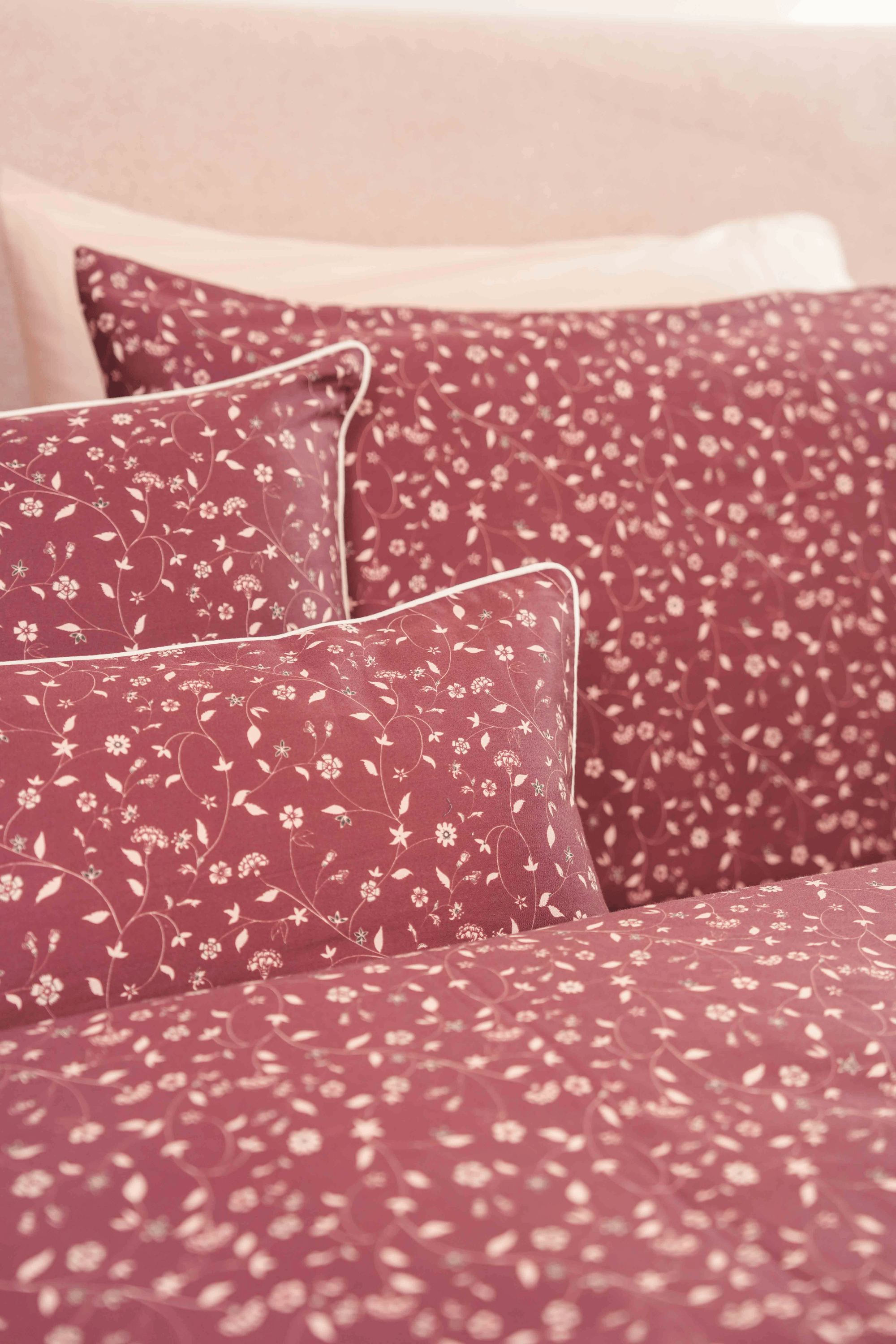 Amulet Bed Sheet Set