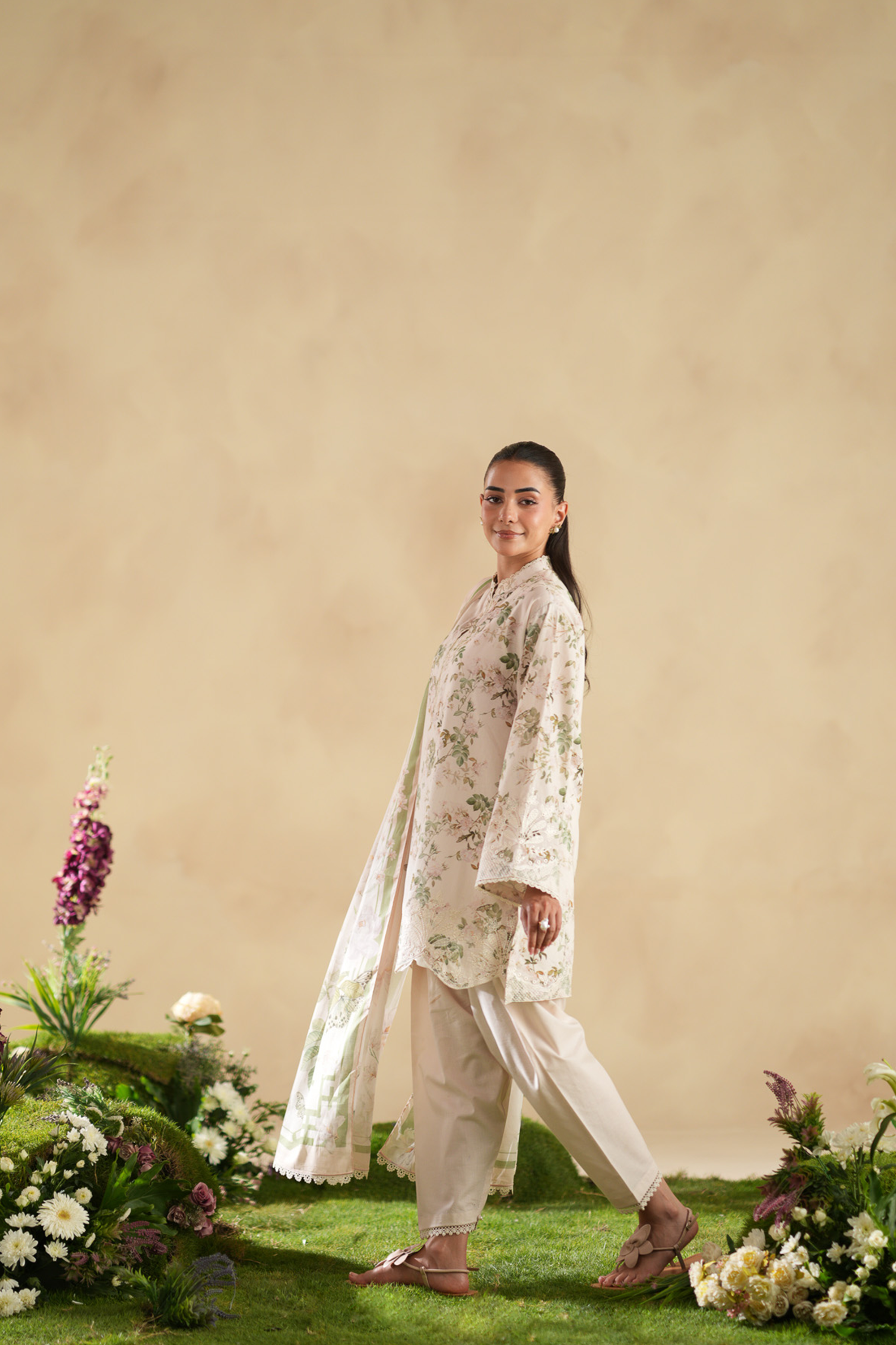 Feuille - Luxury Lawn Suit