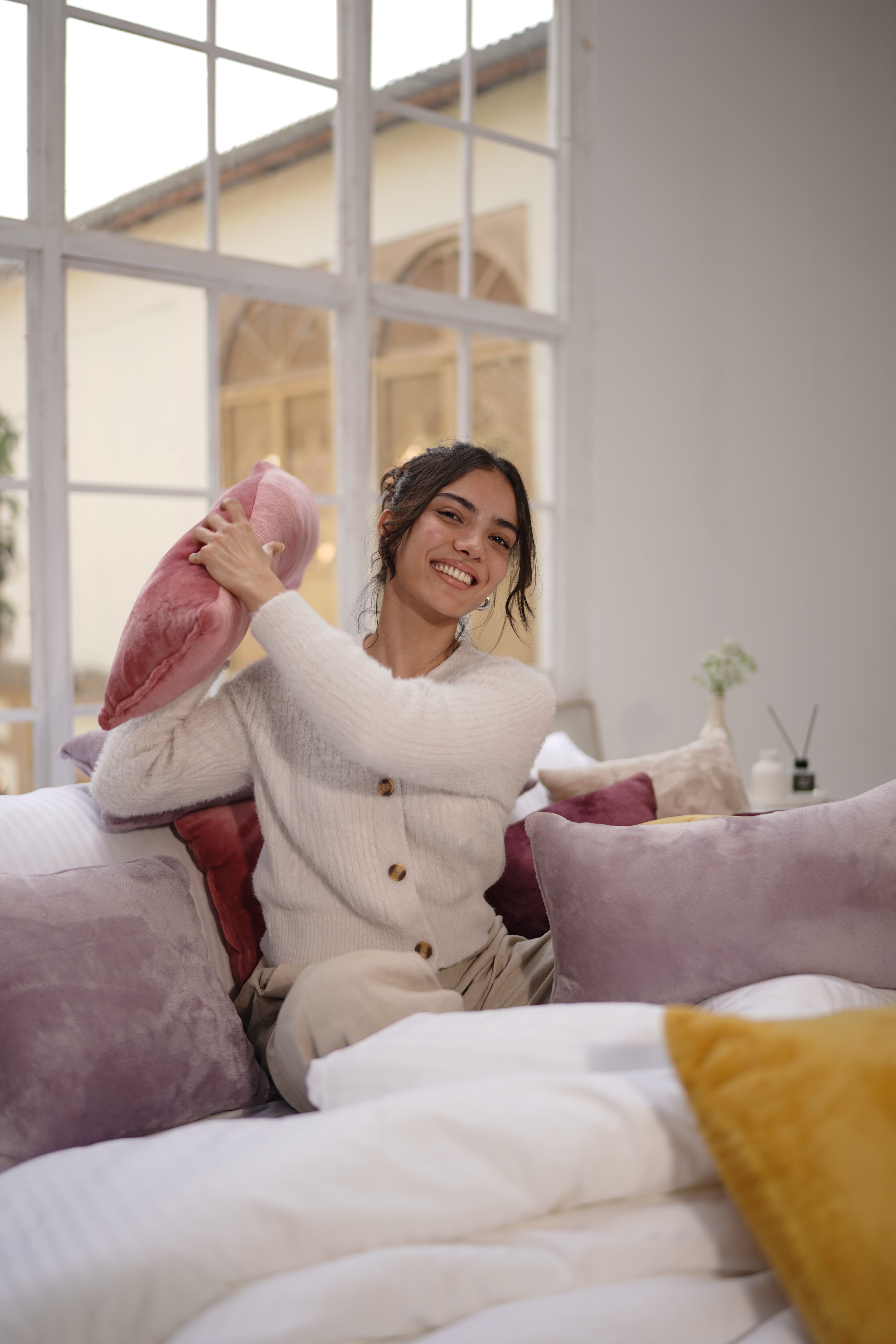 نیوی آلیشان کشن