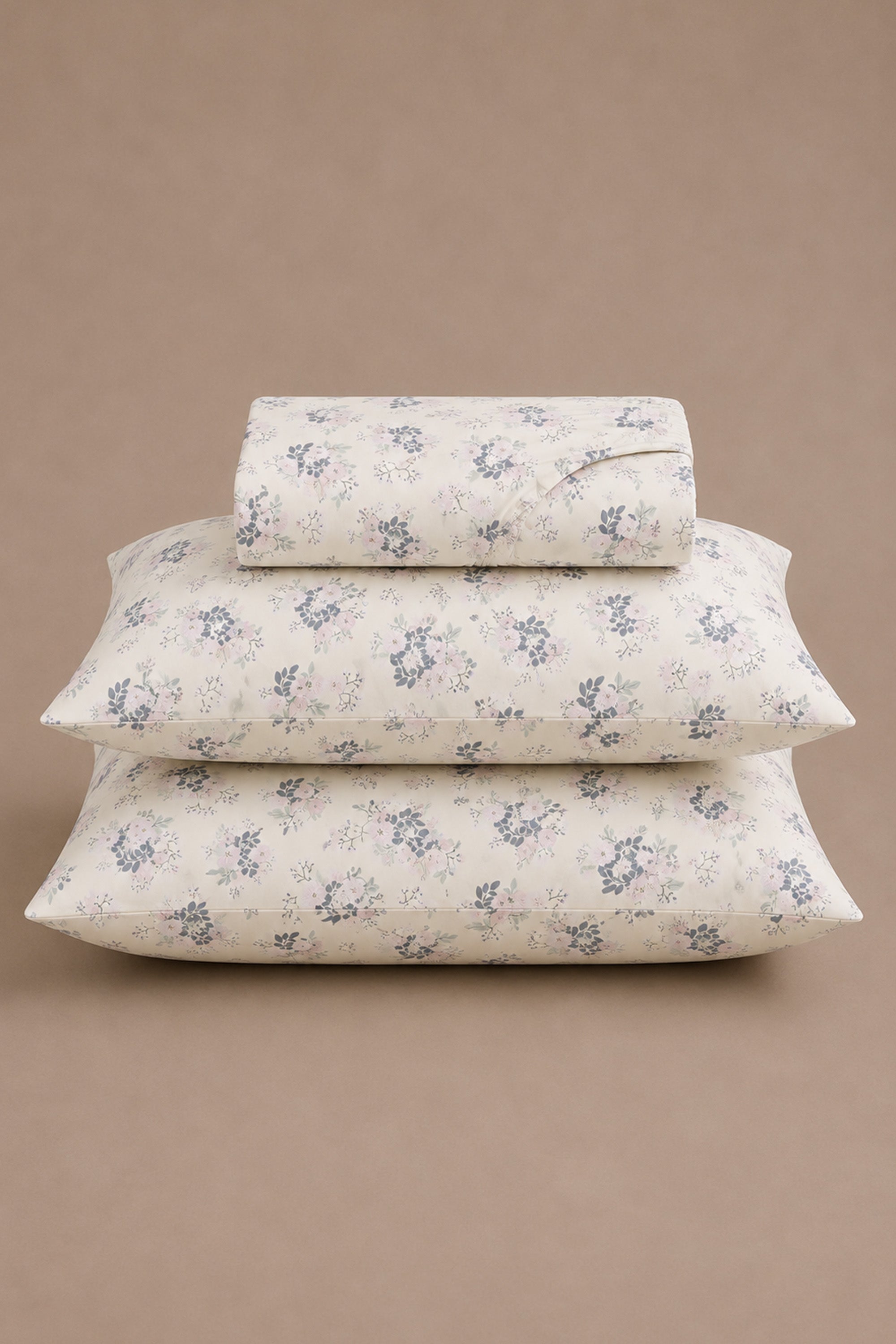Pale Botanica Percale Bed Sheet Set