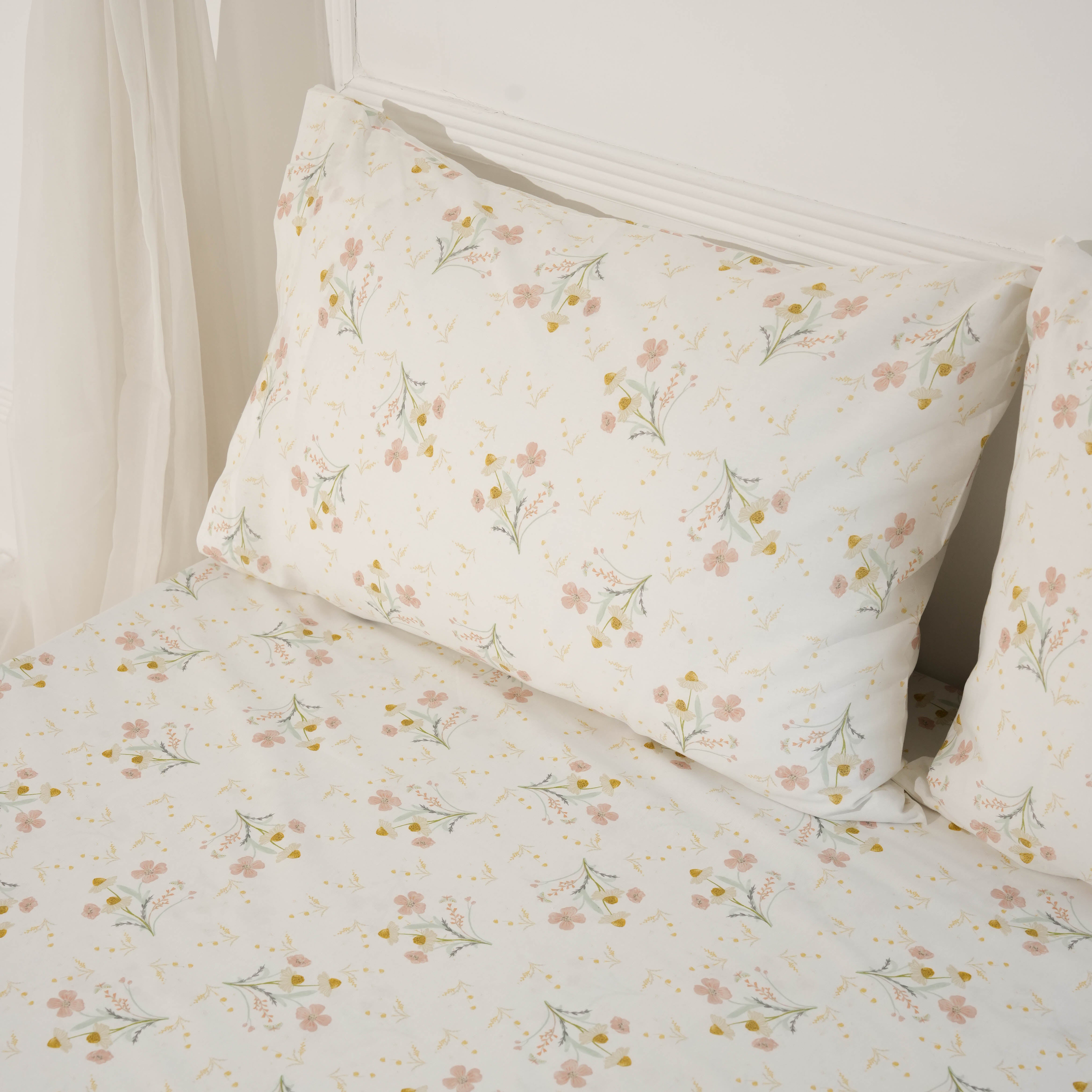 Lumiere Bed Sheet Set