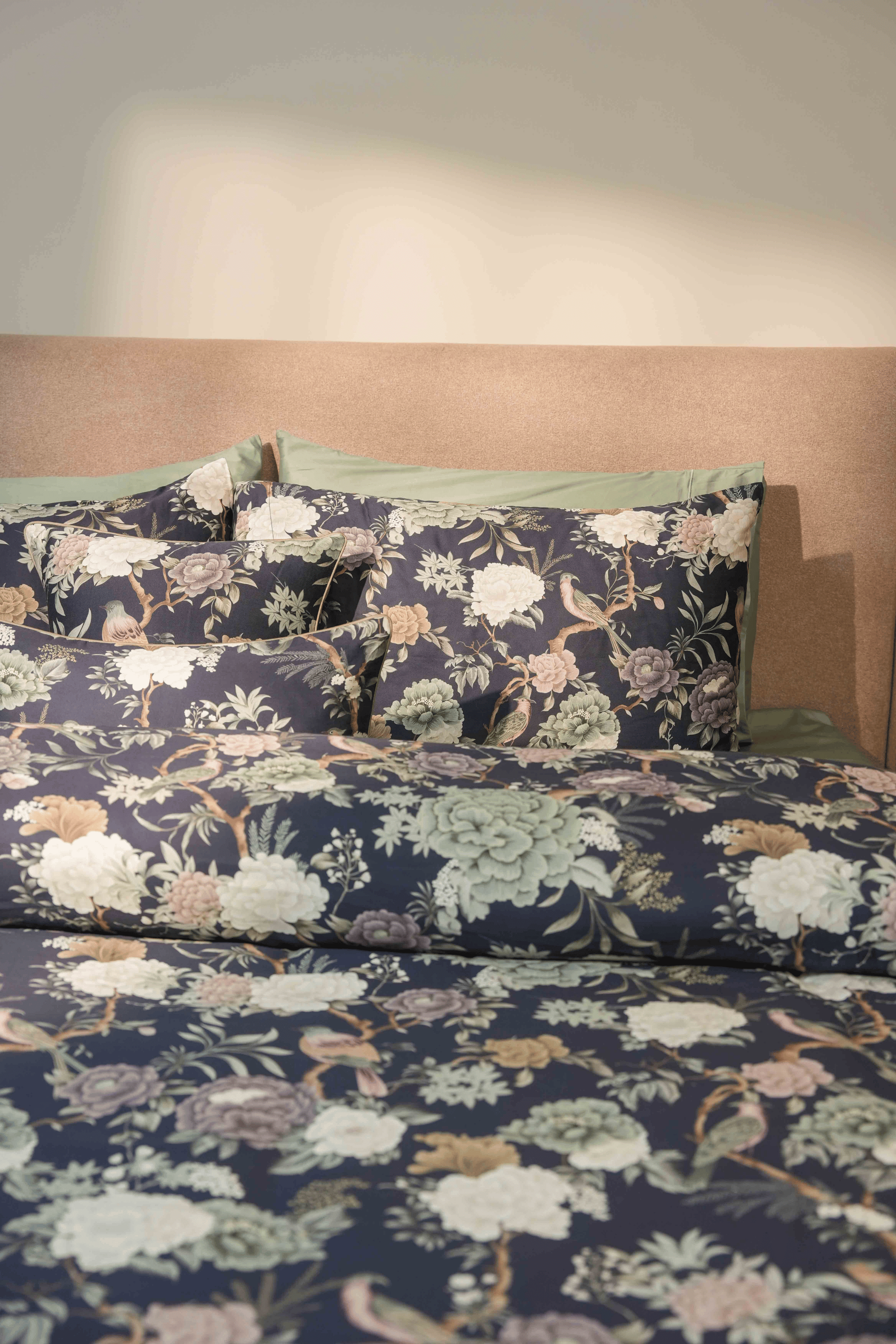 مون فلاور بیڈ شیٹ سیٹ