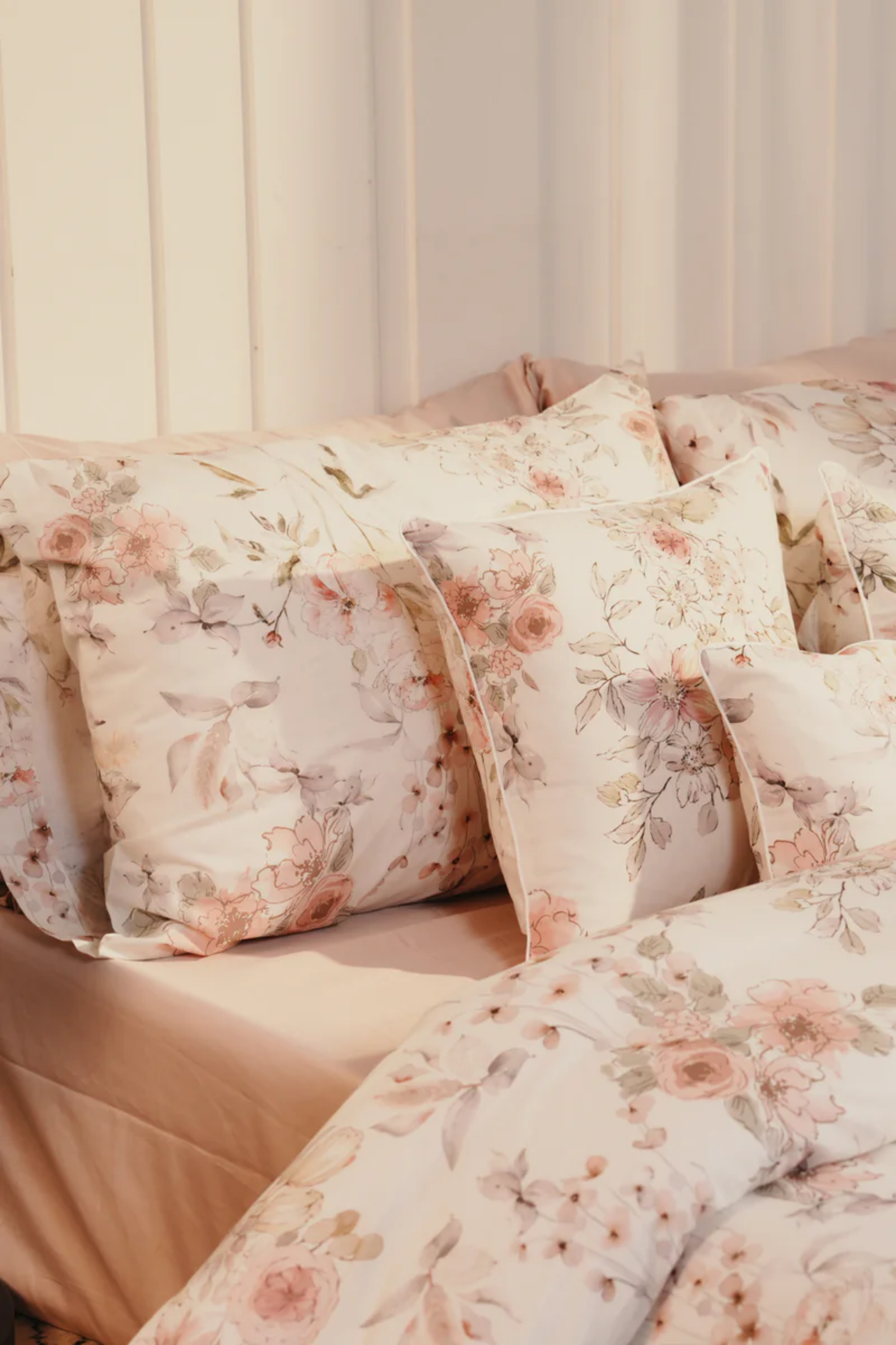 Petalis Bed Sheet Set