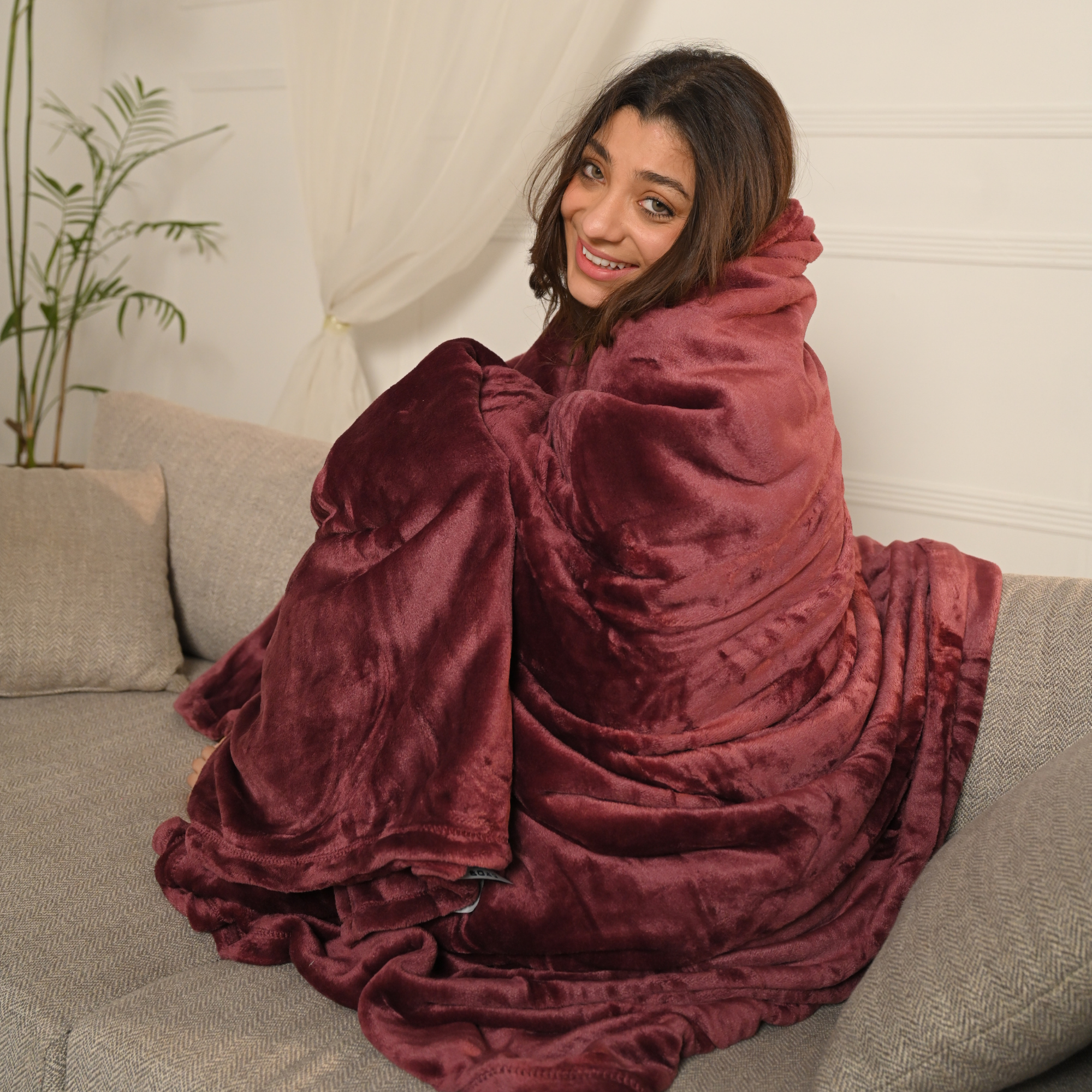 Burgundy Microfiber Plush Blanket