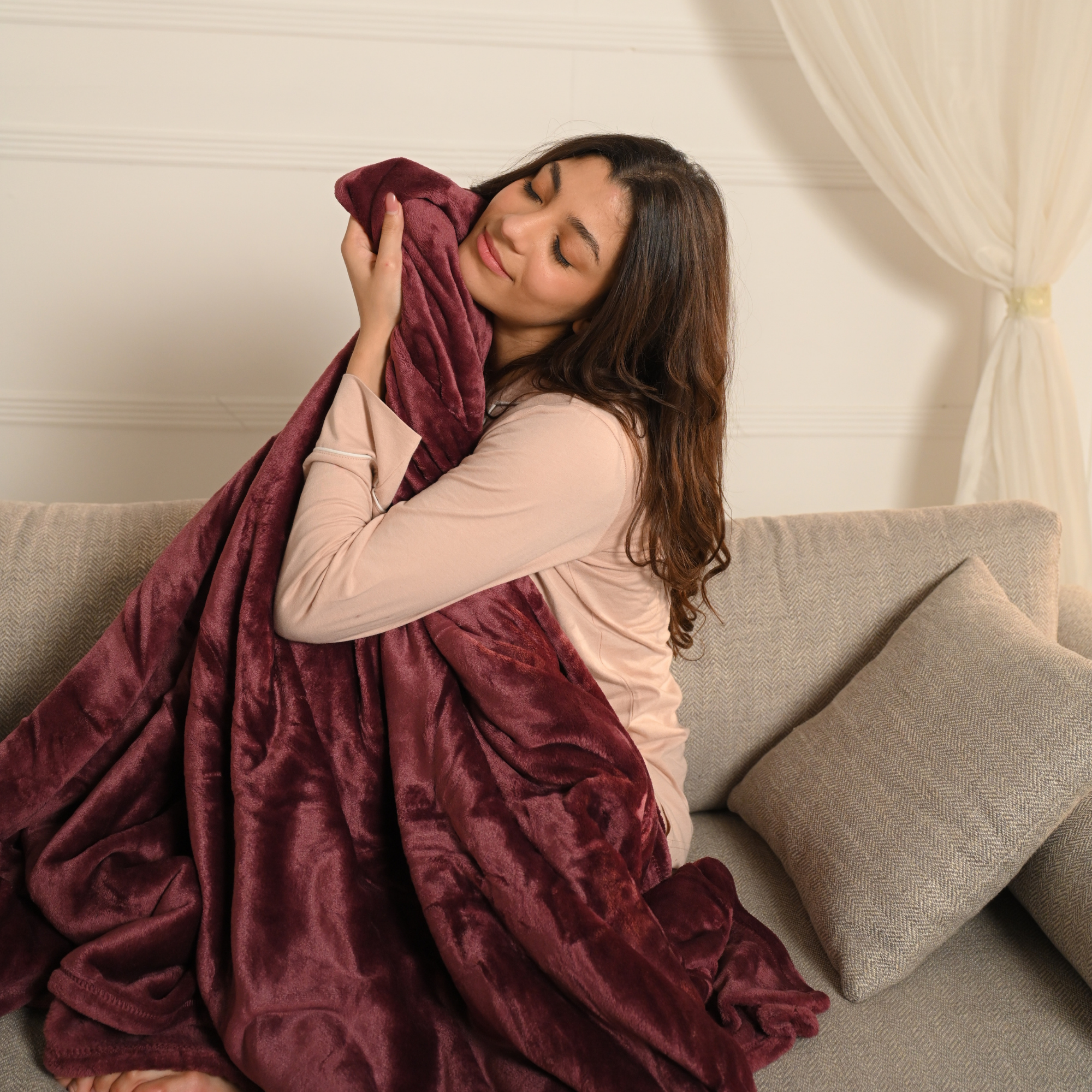 Burgundy Microfiber Plush Blanket