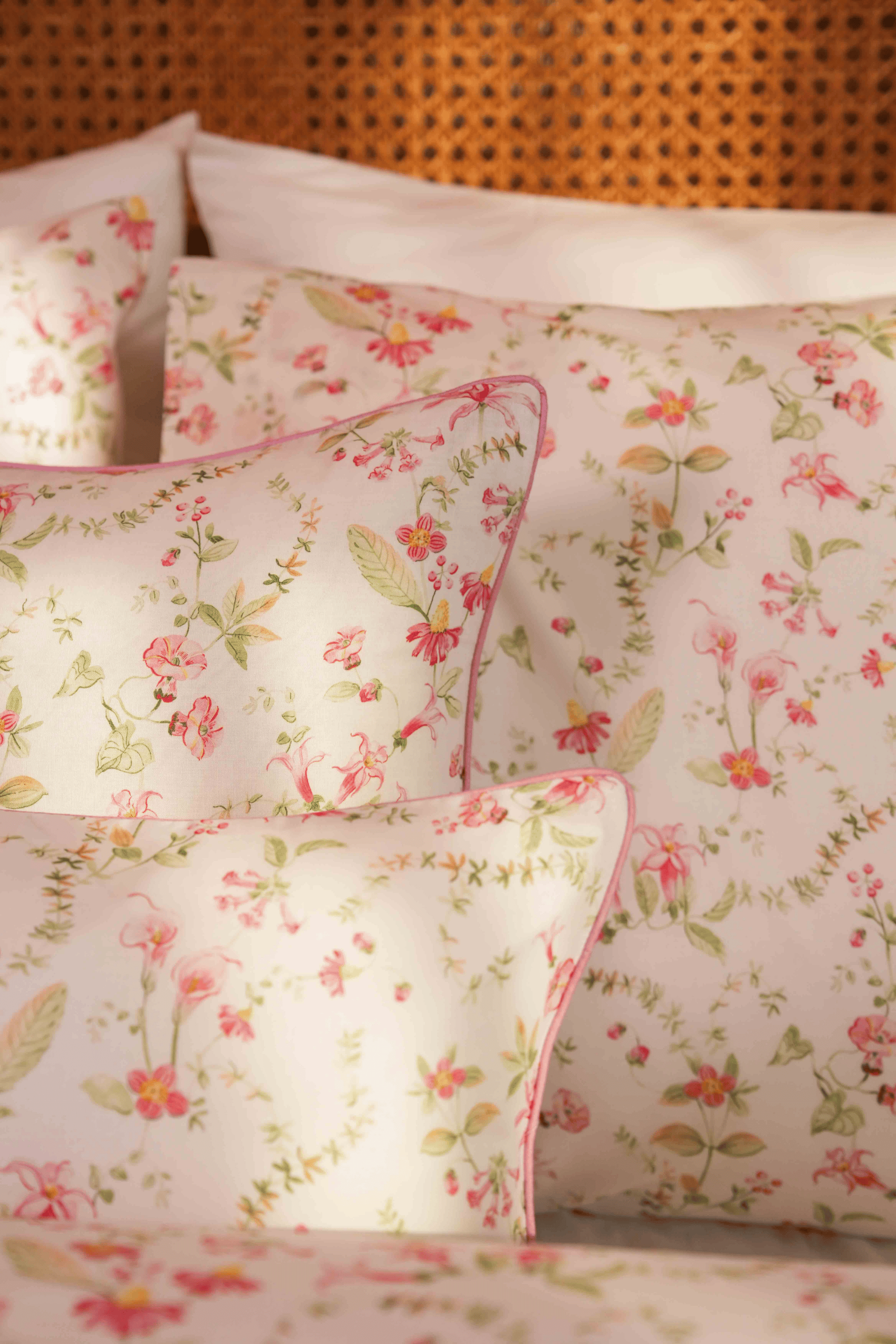 Dainty Blossom Bed Sheet Set