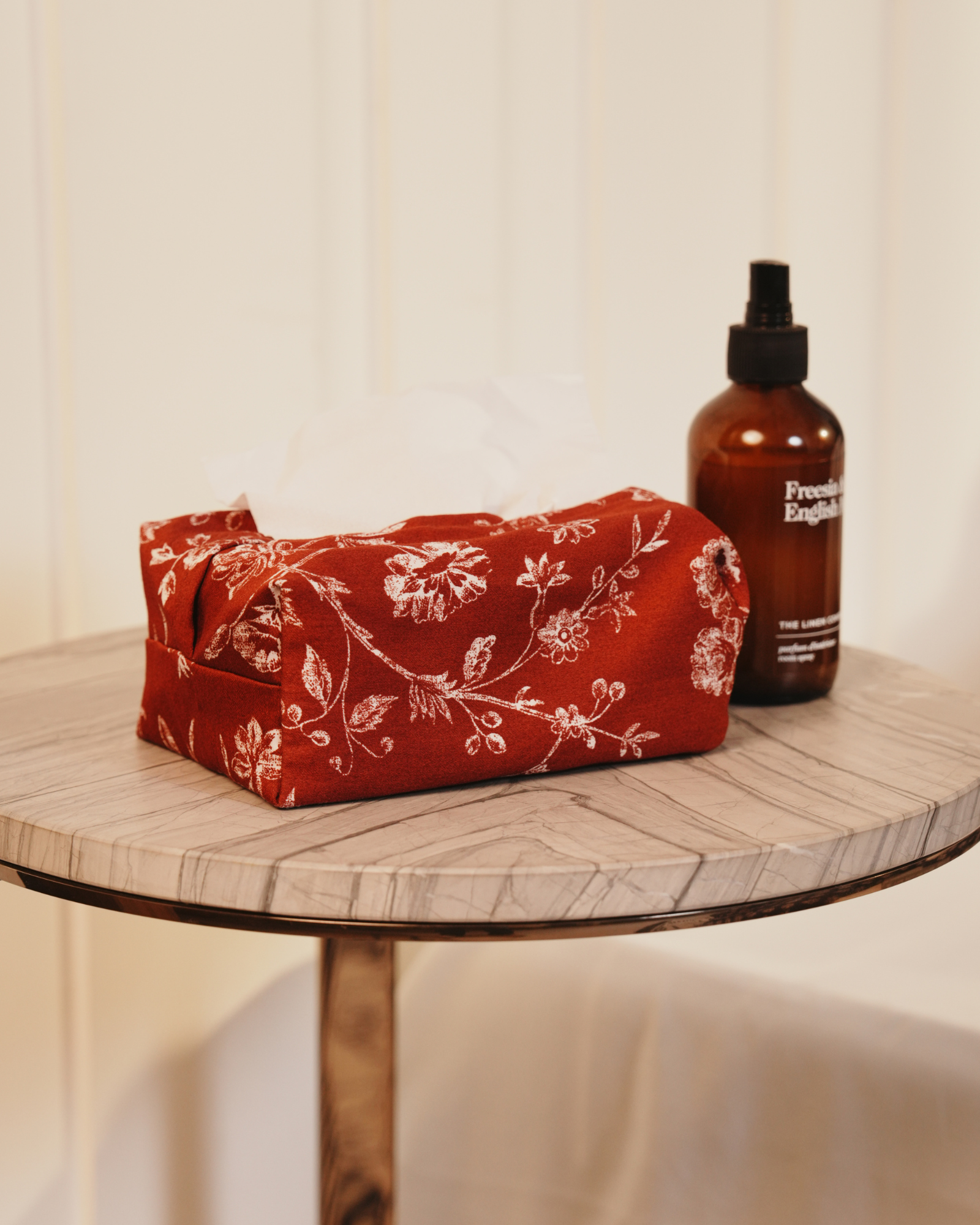 Mauveur Tissue Box Cover