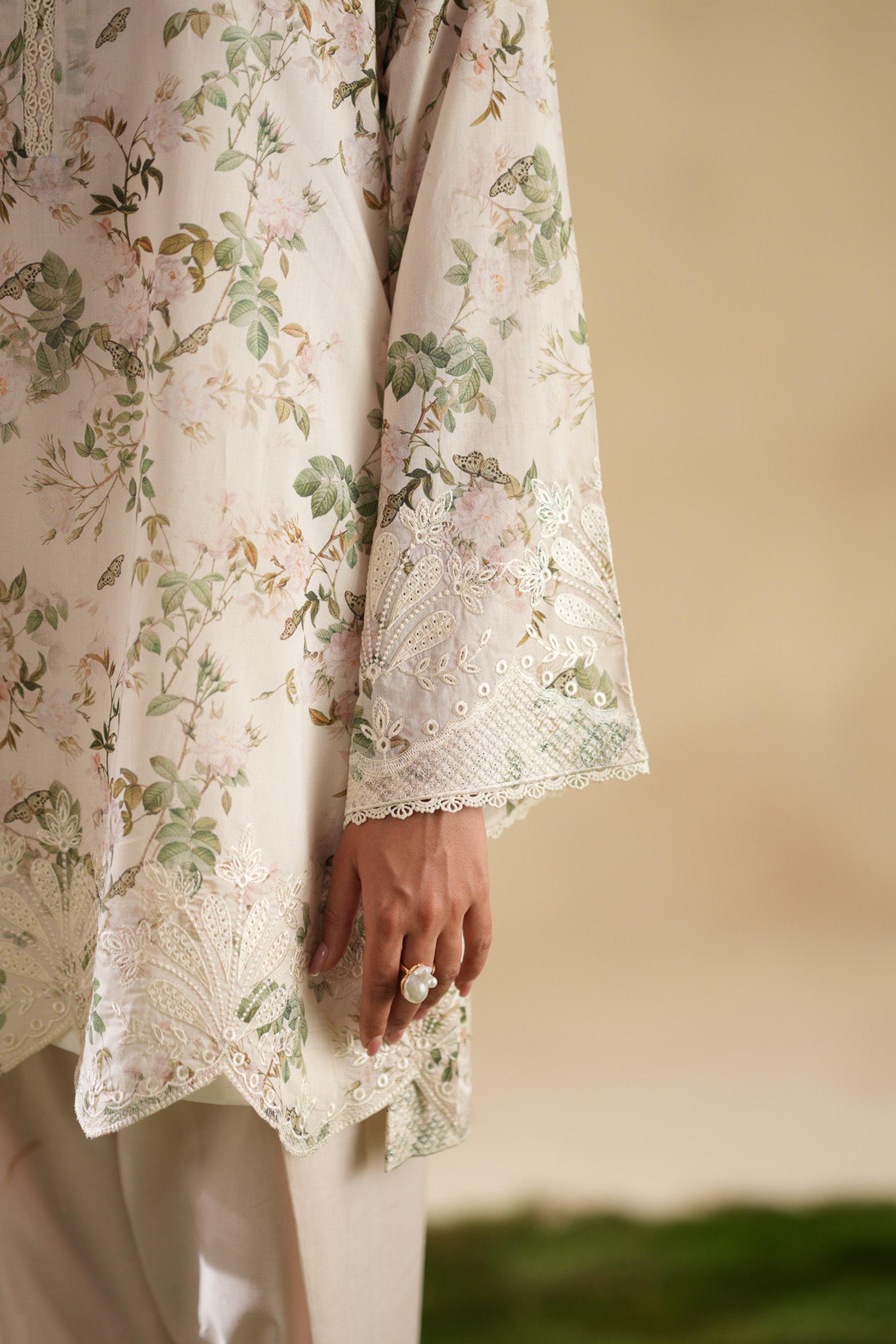 Feuille - Luxury Lawn Suit