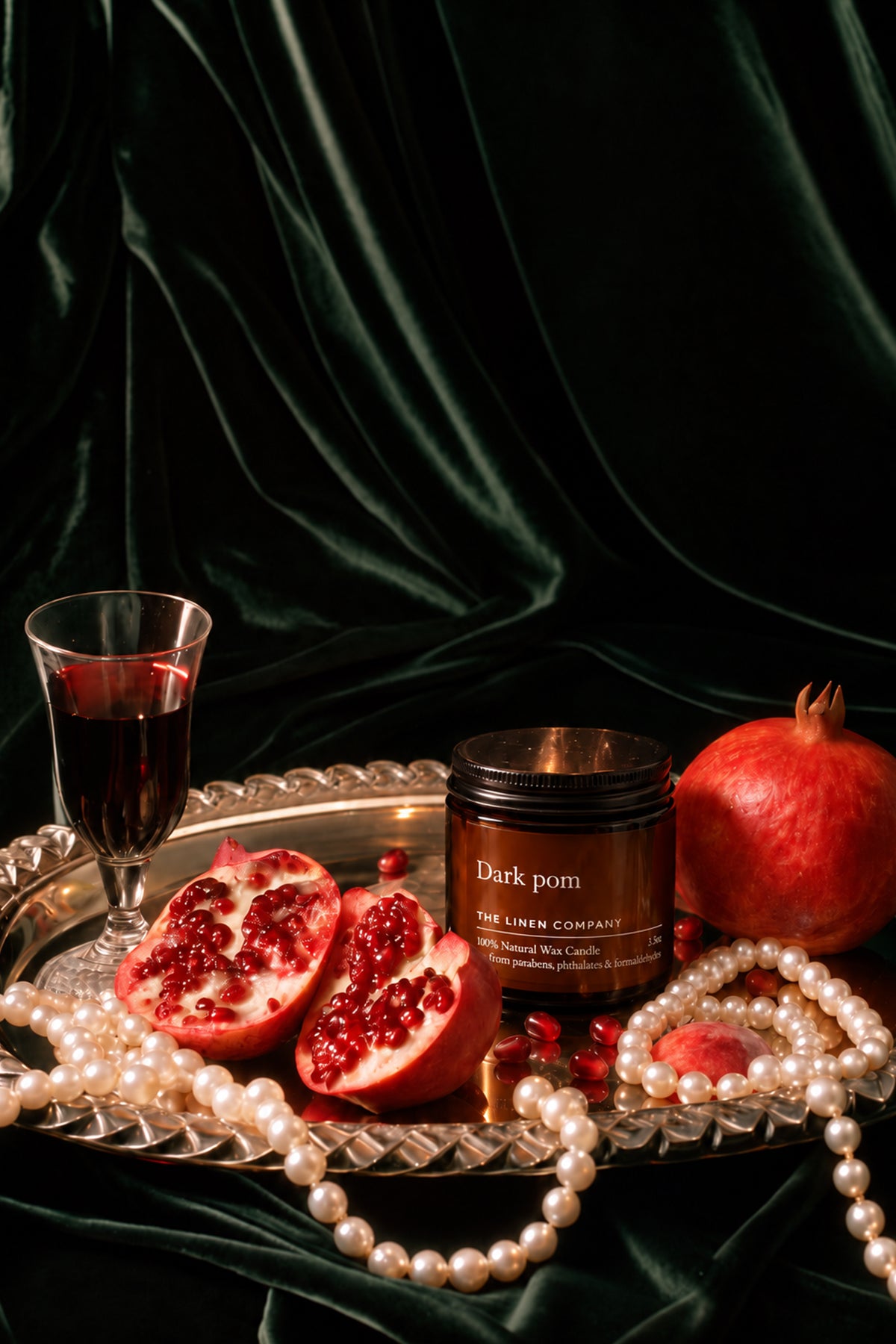 Dark Pom Scented Candle