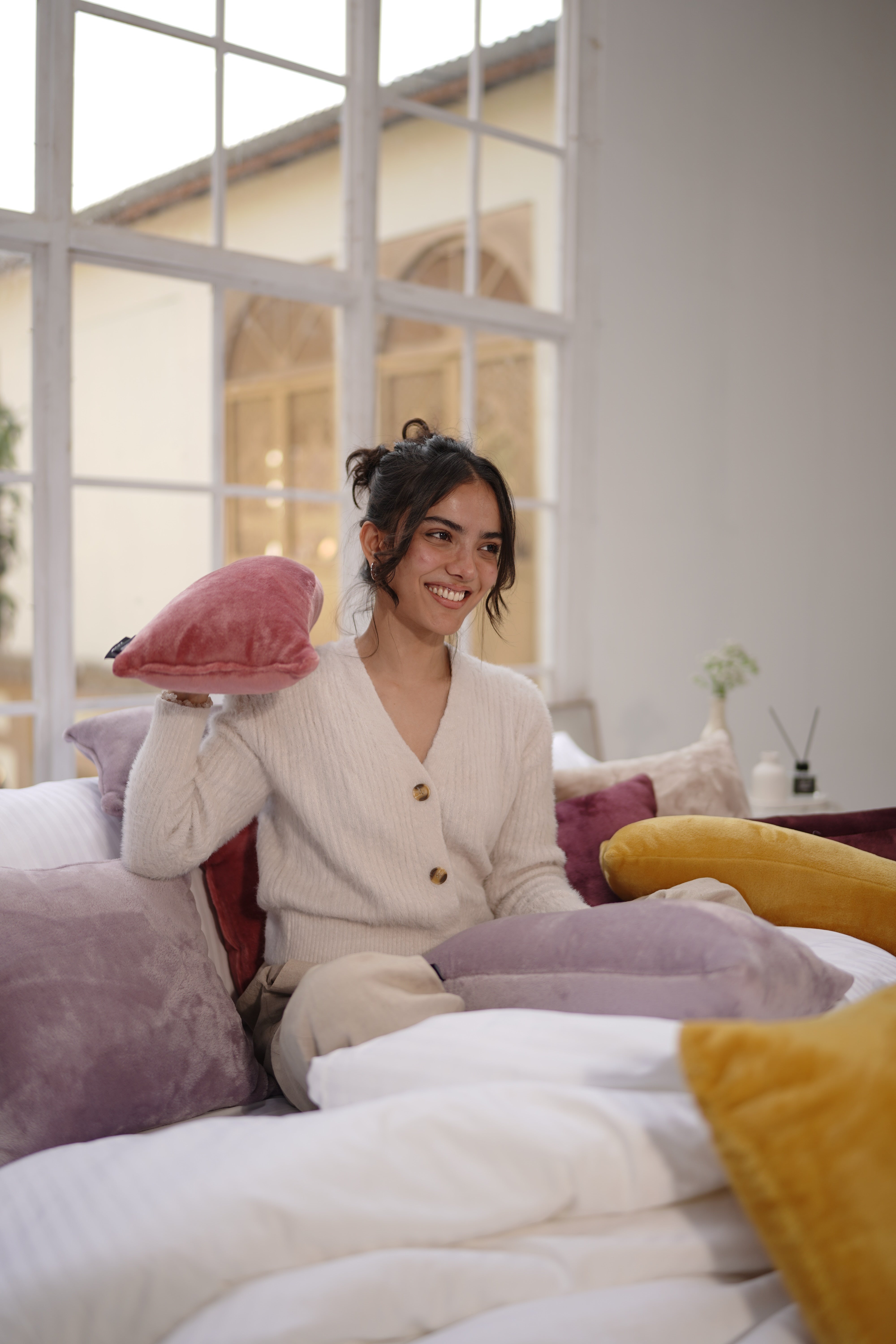 نیوی آلیشان کشن