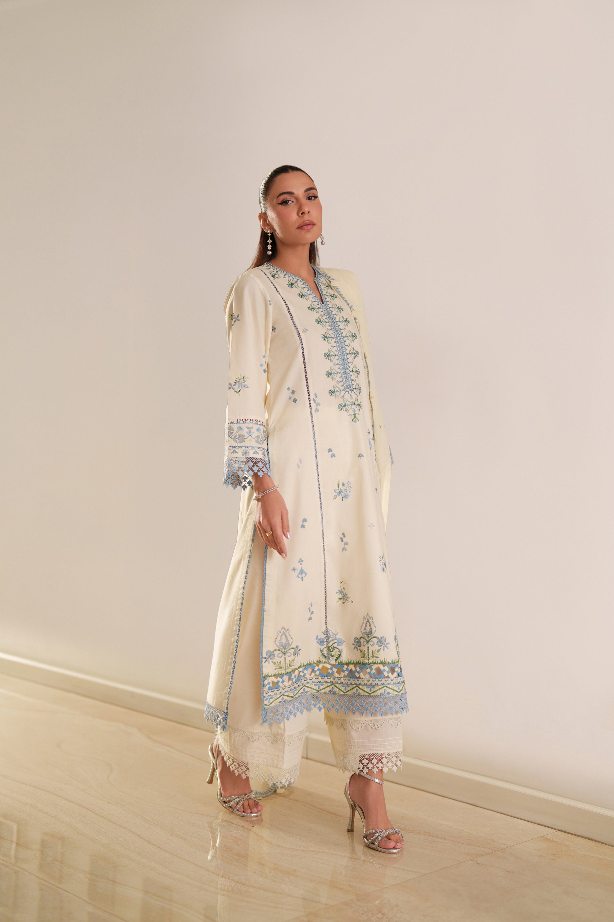 3 Piece Embroidered Lawn Suit - Ivory Suzani