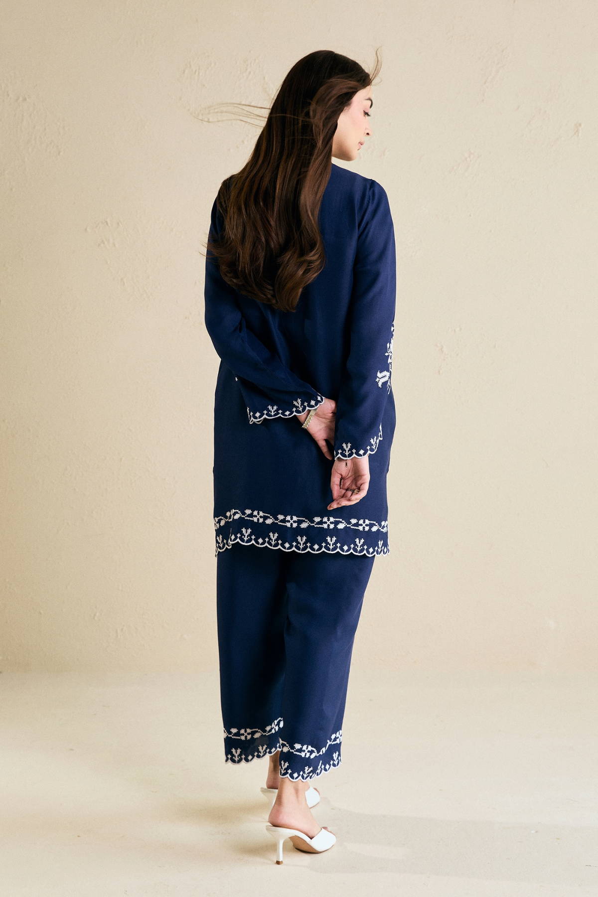 Navy Caspian Set