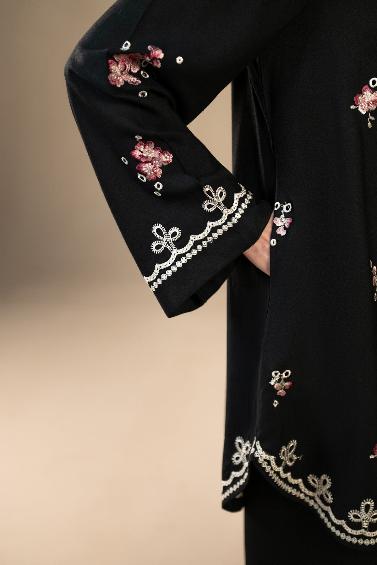 Dark Bloom Karandi Set
