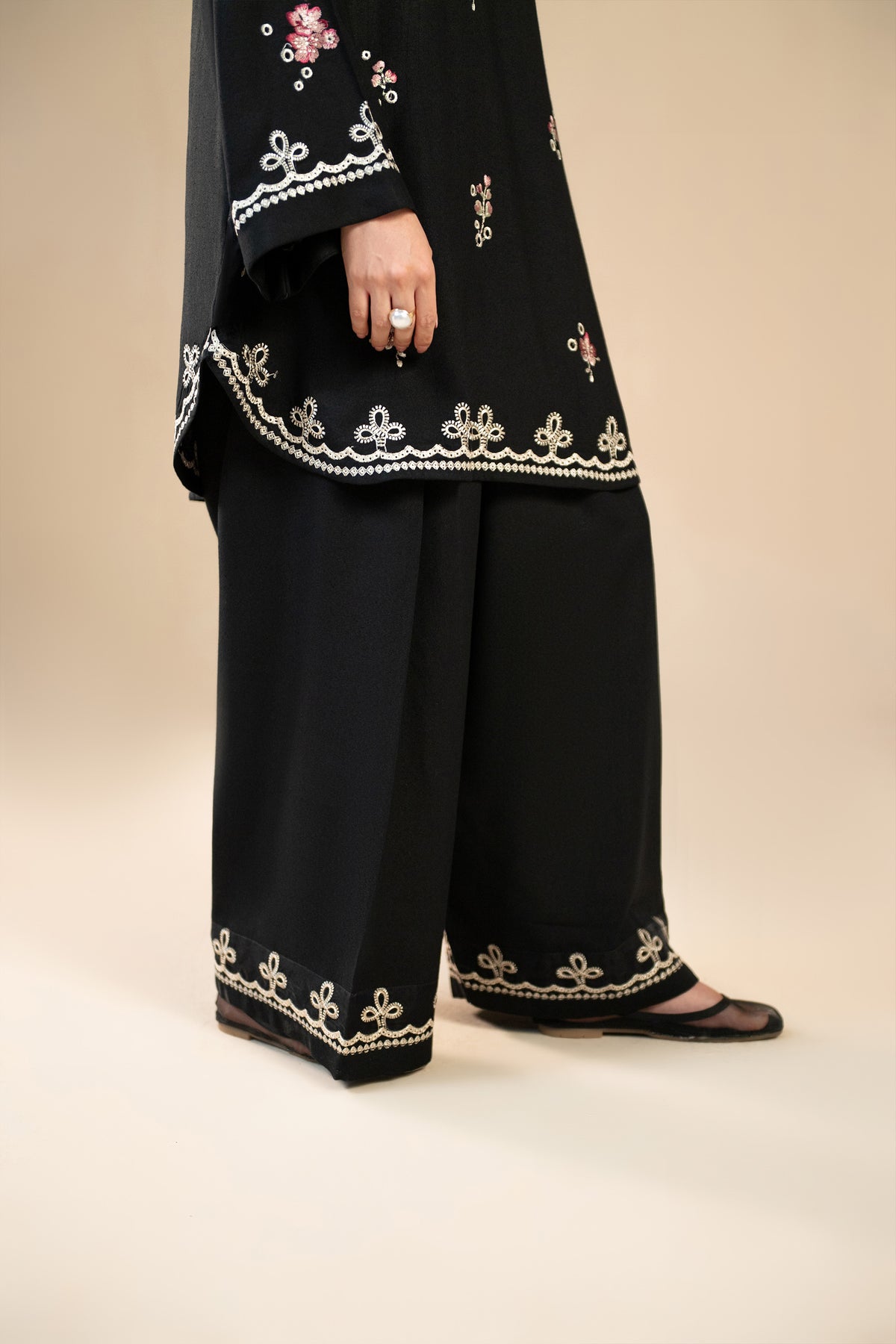 Dark Bloom Karandi Set