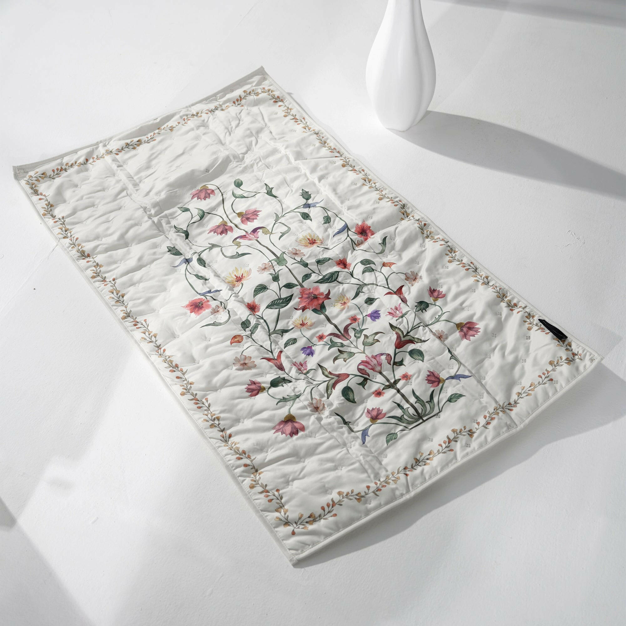 Ethereal Quilted Travel Prayer Mat - THE LINEN COMPANY