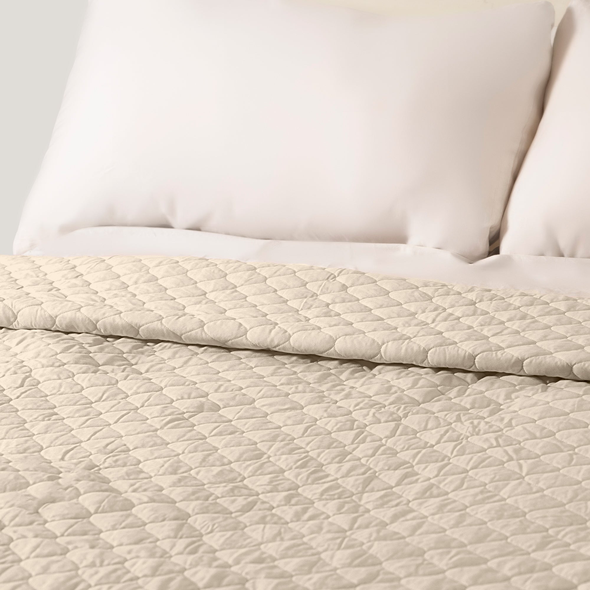 Golden Bedspread - THE LINEN COMPANY