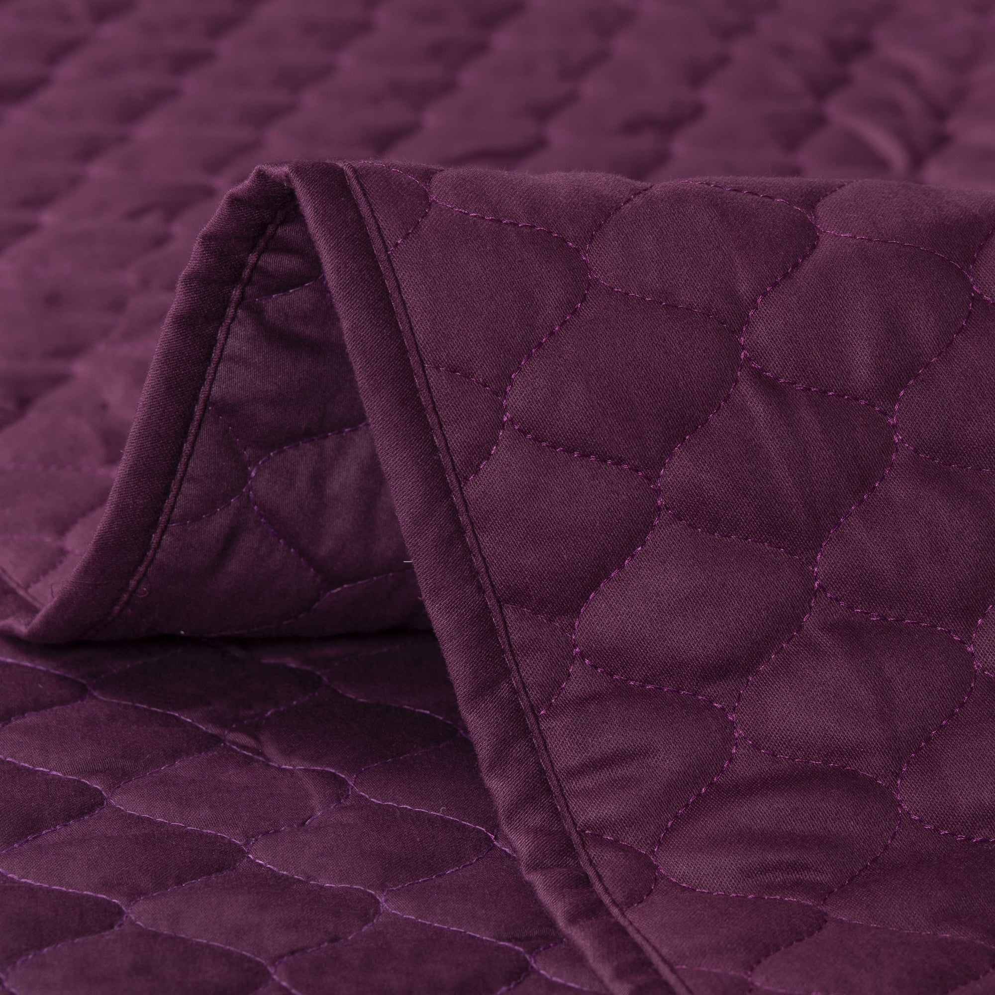 Plum Bedspread - THE LINEN COMPANY