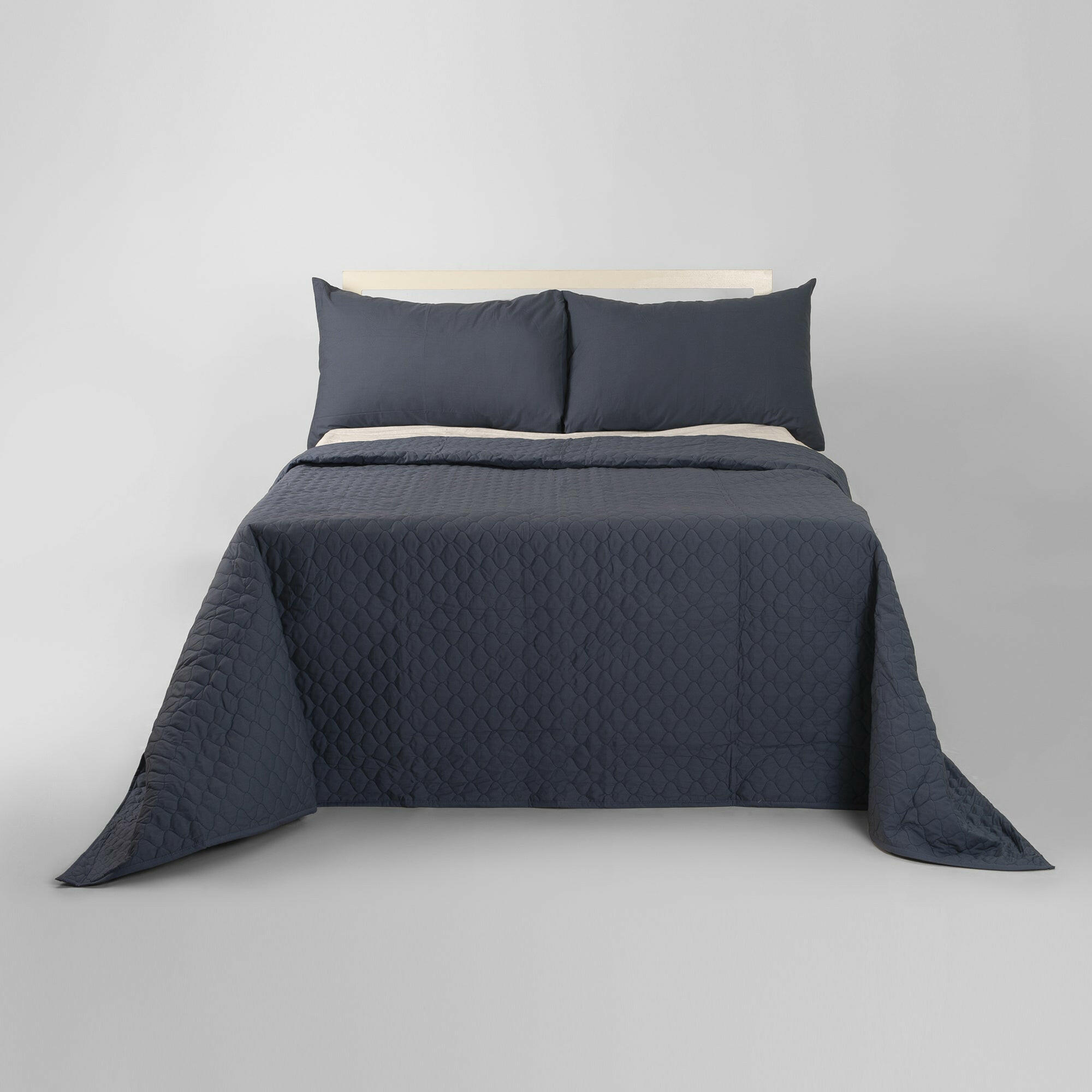 Seaguard Quilted Bedspread Set - THE LINEN COMPANY