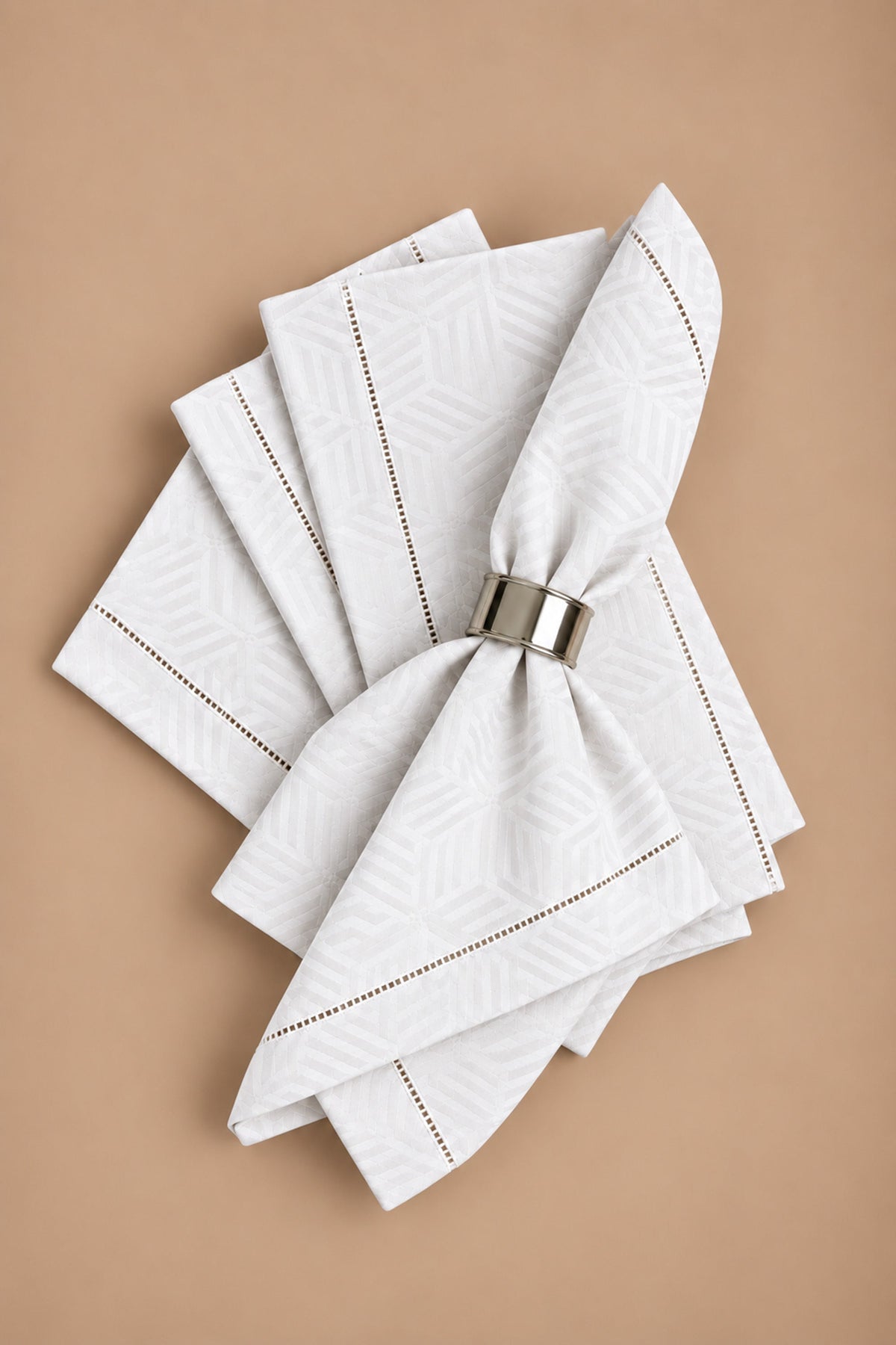 Jacquard napkin in white #color_white