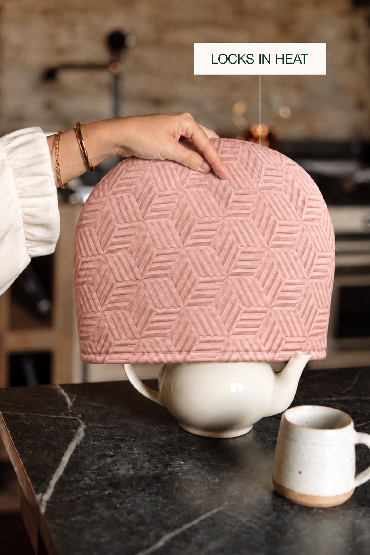 Jacquard tea cozy in rose pink #color_rose pink
