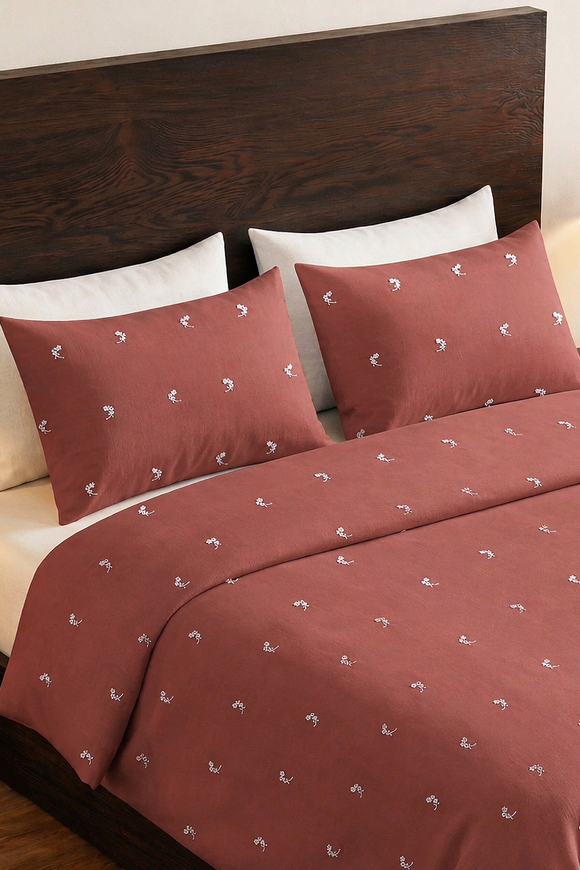 T400 Luxe Terracotta Embroidered Egyptian Cotton Duvet Cover Set