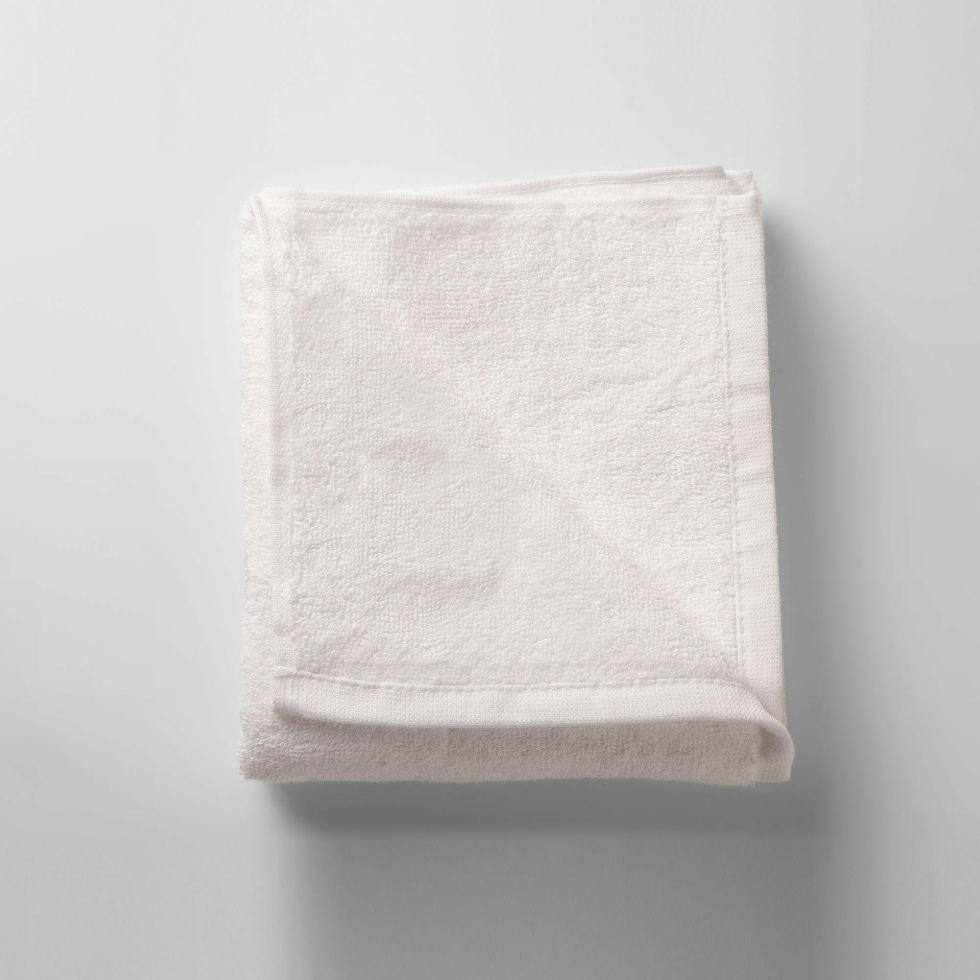 White Bath Towel - THE LINEN COMPANY