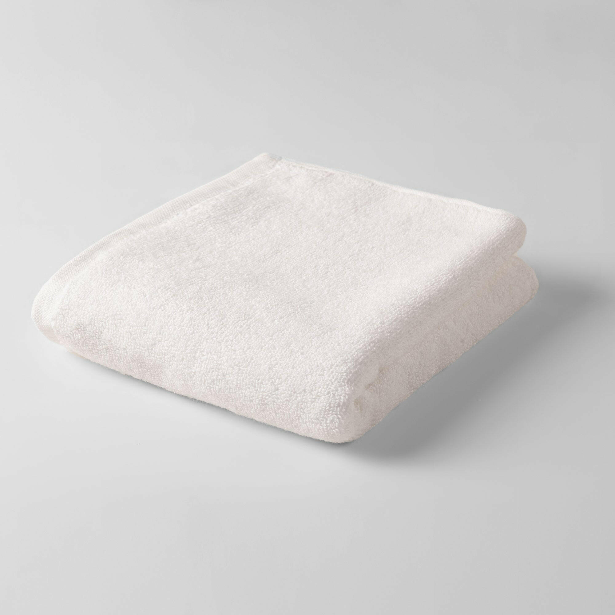 White Bath Towel - THE LINEN COMPANY