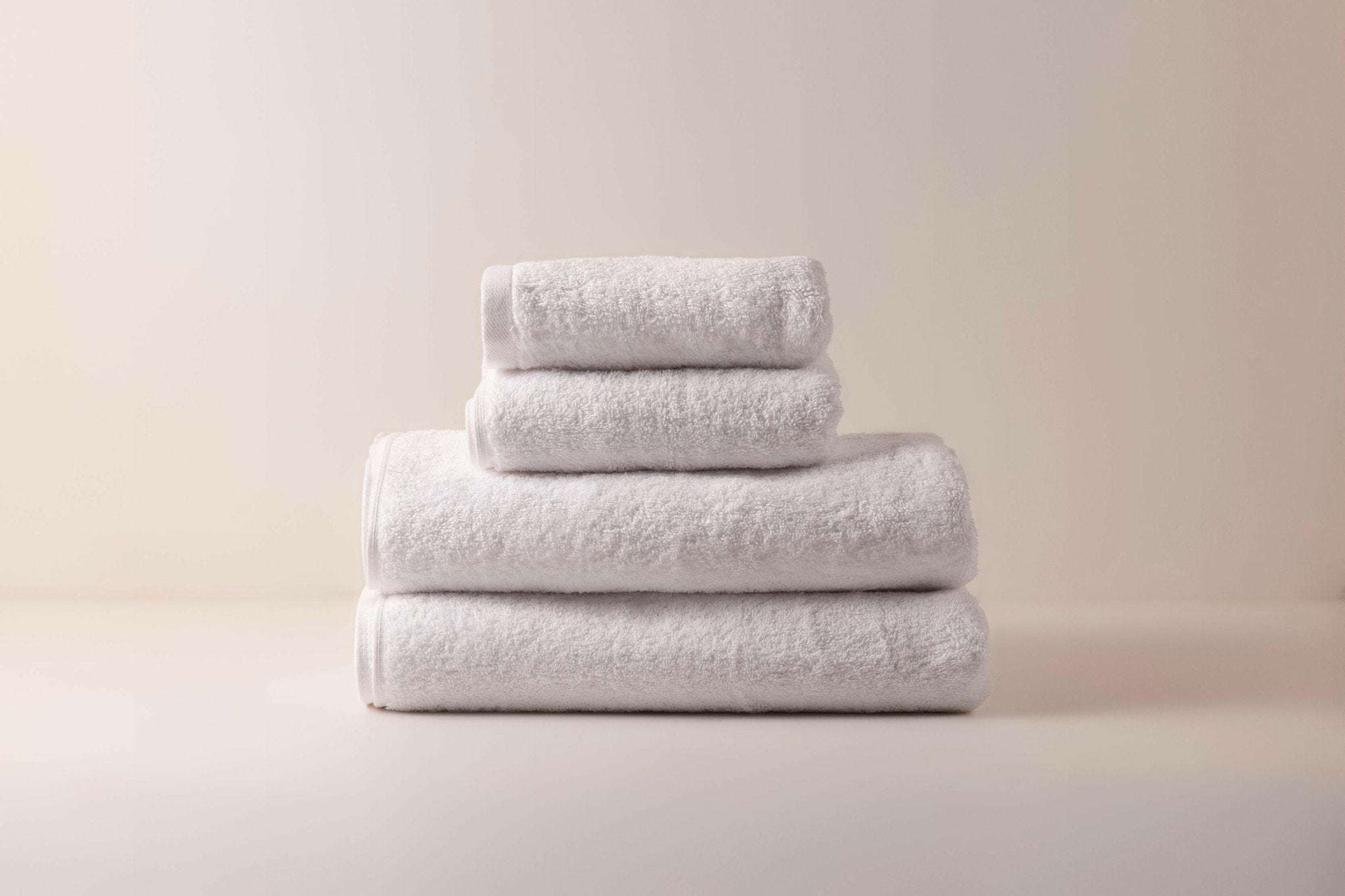 White Towel - Set of 4 - THE LINEN COMPANY