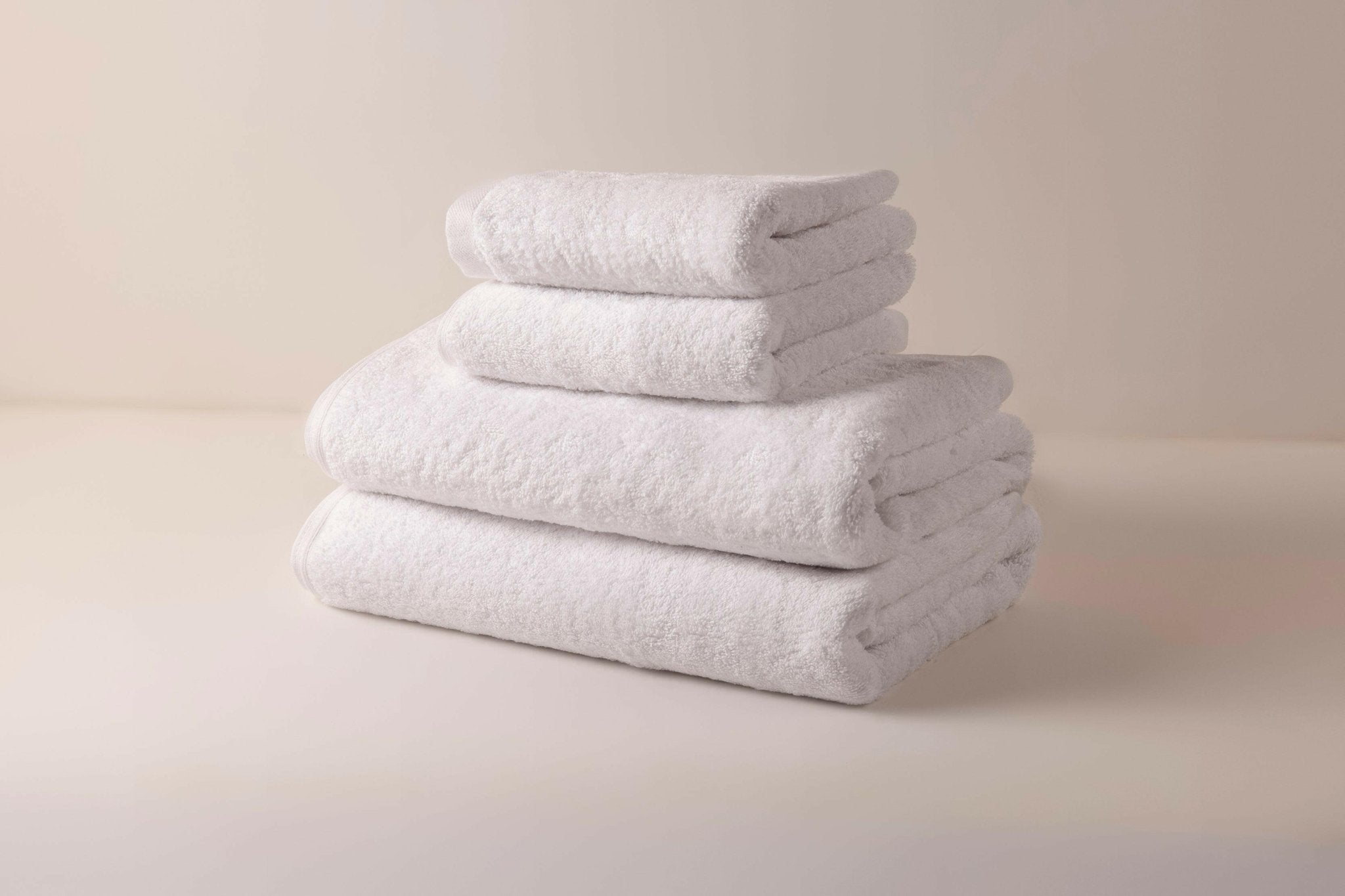 White Towel - Set of 4 - THE LINEN COMPANY